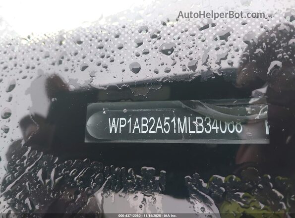 WP1AB2A51MLB34068 2021 PORSCHE MACAN White 