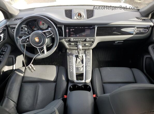 WP1AB2A52MLB37044 2021 PORSCHE MACAN White Dashboard view