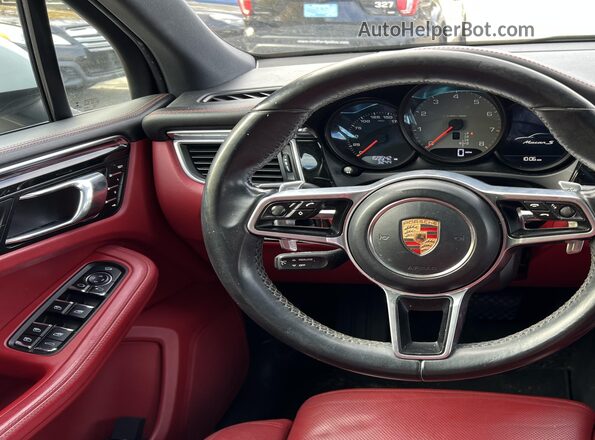WP1AB2A53GLB42337 2016 PORSCHE MACAN Белый Вид задней части салона