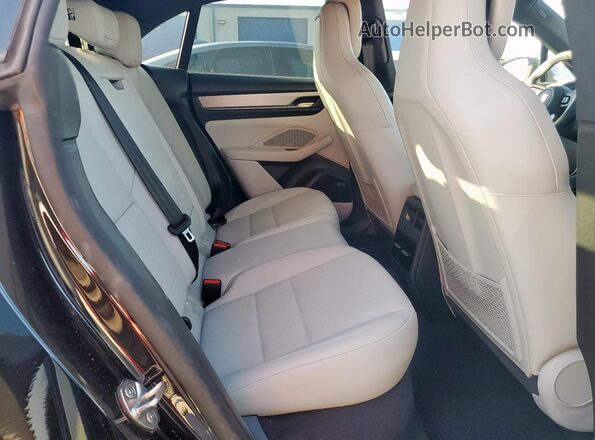 WP1AD2XA8SL075433 2025 PORSCHE MACAN Black Widok wnętrza z tyłu