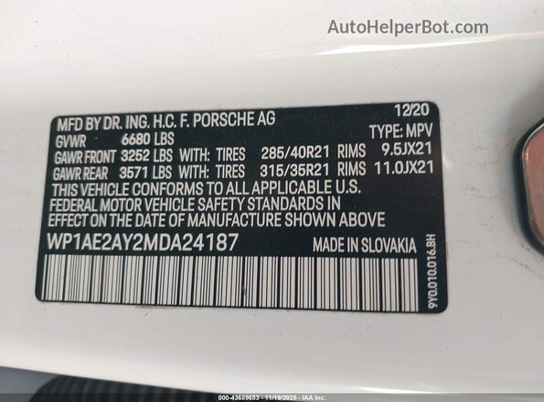 WP1AE2AY2MDA24187 2021 PORSCHE CAYENNE White Widok komory silnika