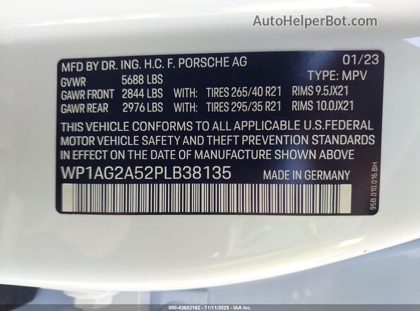 WP1AG2A52PLB38135 2023 PORSCHE MACAN White Widok komory silnika