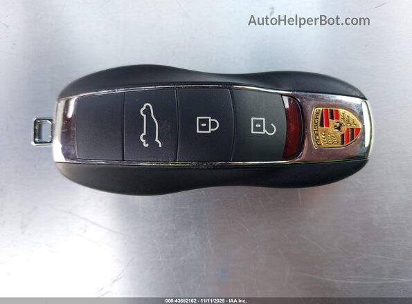 WP1AG2A52PLB38135 2023 PORSCHE MACAN White Widok deski rozdzielczej