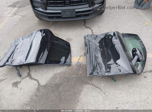 WP1AG2A55PLB38372 2023 PORSCHE MACAN Black Սարքավորումների վահանակի տեսք