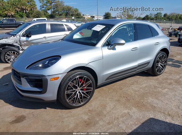 WP1AG2A58PLB39936 2023 PORSCHE MACAN Серебряный Передняя левая четверть
