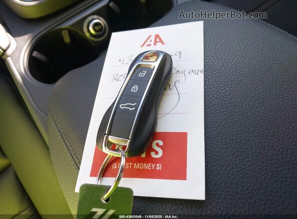WP1BA2AYXSDA33488 2025 PORSCHE CAYENNE Gray წინა პანელის ხედი