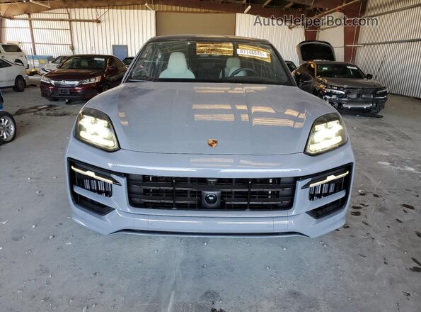 WP1BL2AY9SDA39650 2025 PORSCHE CAYENNE Серый Вид спереди