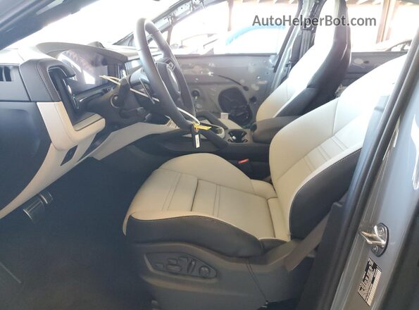 WP1BL2AY9SDA39650 2025 PORSCHE CAYENNE Серый Вид салона спереди
