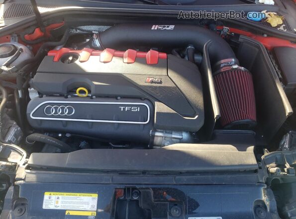 WUABWGFF6J1901920 2018 AUDI RS3 Red Rear interior view