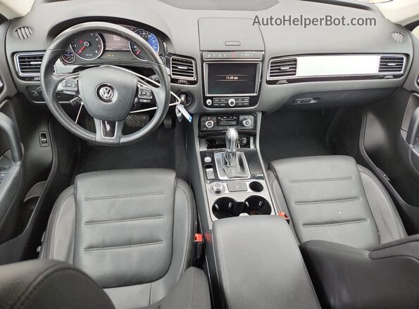 WVGEF7BP7HD003906 2017 VOLKSWAGEN TOUAREG Charcoal 