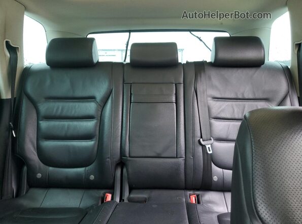 WVGEF9BP0GD010643 2016 VOLKSWAGEN TOUAREG Gray უკანა სავარძლების ხედი