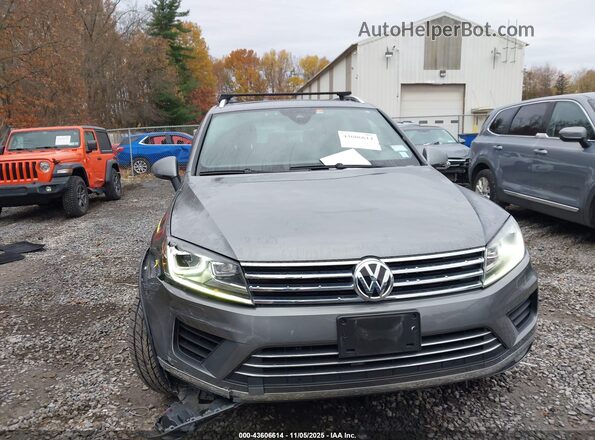 WVGRF7BP2HD000767 2017 VOLKSWAGEN TOUAREG Gray ხელსაწყოთა პანელის ხედი