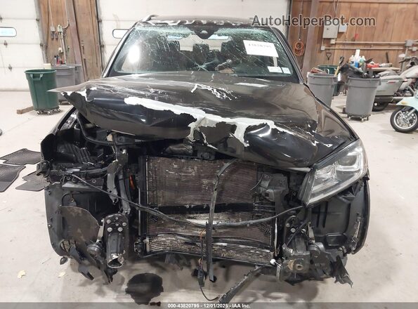 WVGRF7BP6HD001789 2017 VOLKSWAGEN TOUAREG Black Front view