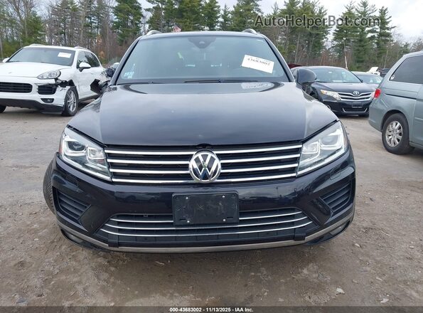 WVGRF7BP6HD006412 2017 VOLKSWAGEN TOUAREG Black 