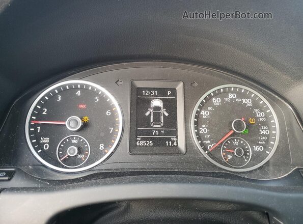 WVGSV7AX7HW500143 2017 VOLKSWAGEN TIGUAN Черный Вид щитка приборов