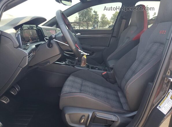 WVW9A7CD1PW165669 2023 VOLKSWAGEN GTI Угольный Вид салона спереди