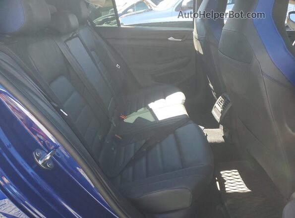WVWEB7CD8RW233352 2024 VOLKSWAGEN GOLF Blue Widok tylnych siedzeń