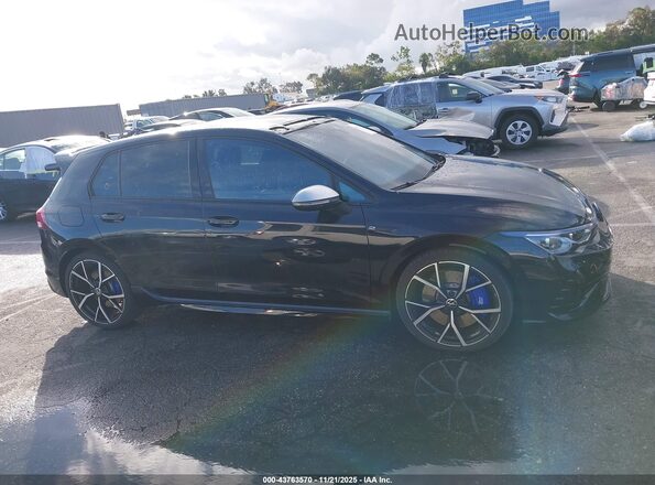 WVWFB7CD0PW138608 2023 VOLKSWAGEN GOLF Black Вид задньої частини салону