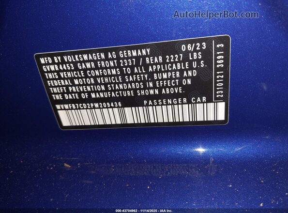 WVWFB7CD2PW209436 2023 VOLKSWAGEN GOLF Blue Vista del compartimento del motor