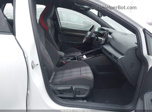 WVWLA7CD4SW232070 2025 VOLKSWAGEN GOLF White Vista interior delantera