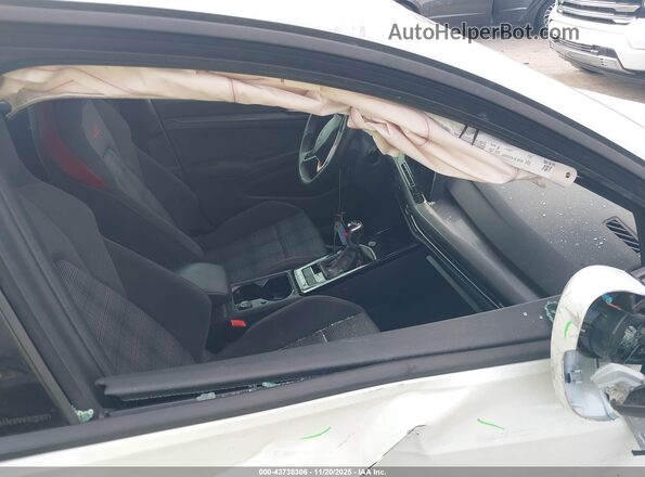 WVWSA7CDXPW176882 2023 VOLKSWAGEN GOLF White წინა სალონის ხედი