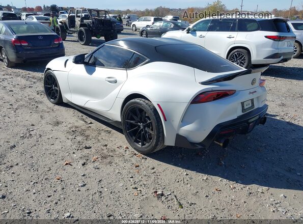 WZ1DB0G02PW053972 2023 TOYOTA GR SUPRA White Trasero izquierdo