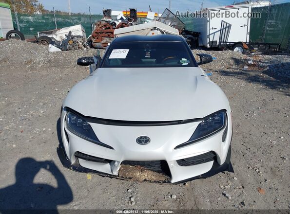 WZ1DB0G02PW053972 2023 TOYOTA GR SUPRA White Vista del cuadro de instrumentos