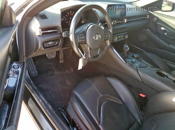 WZ1DB4C09LW031359 2020 TOYOTA SUPRA Белый Вид панели приборов