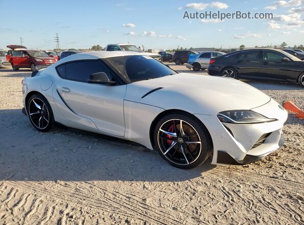 WZ1DB4C09LW031359 2020 TOYOTA SUPRA Белый Передняя правая четверть