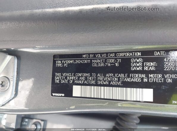 YV126MFL2H2423611 2017 VOLVO S60 Gray Вид підкапотного простору