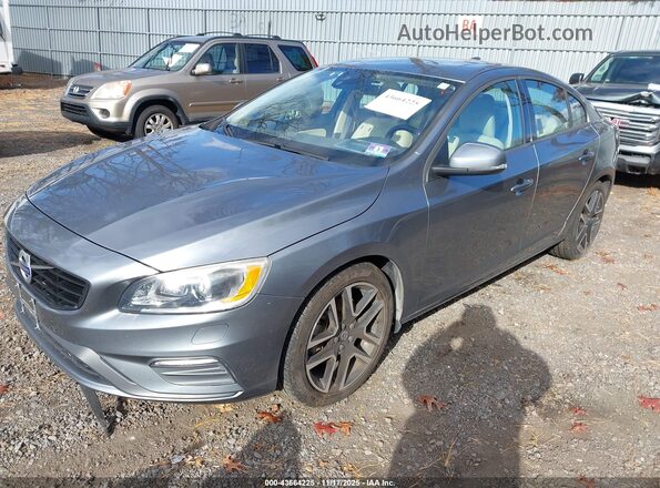YV126MFL2H2423611 2017 VOLVO S60 Gray Передня ліва чверть