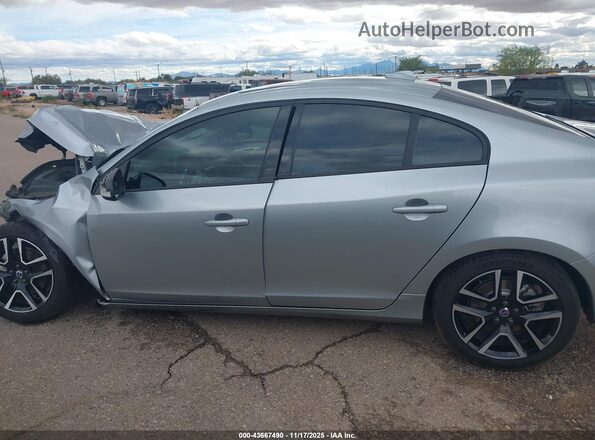 YV126MFL5H2421433 2017 VOLVO S60 Silver 