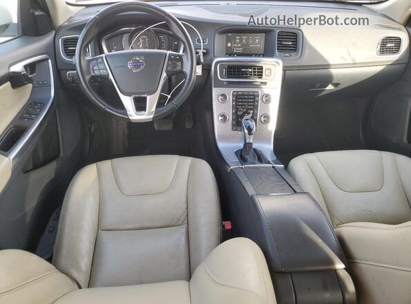 YV140MEM2H1351240 2017 VOLVO V60 Белый Вид панели приборов