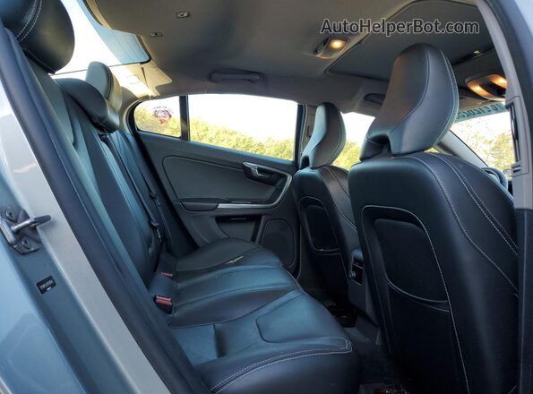 YV140MTLXH2438548 2017 VOLVO S60 Серебряный Вид задних сидений