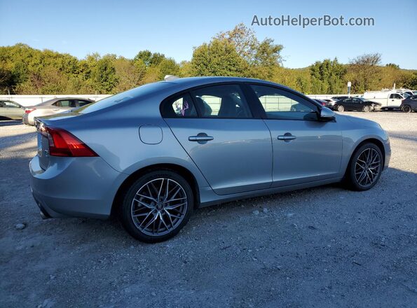 YV140MTLXH2438548 2017 VOLVO S60 Серебряный Задняя правая четверть