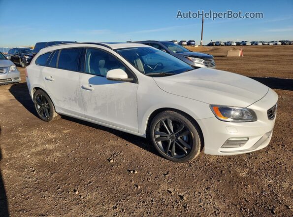 YV149MSL3J2383812 2018 VOLVO V60 White Передня права чверть