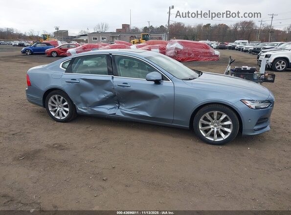 YV1A22MK2H1005285 2017 VOLVO S90 Light Blue 