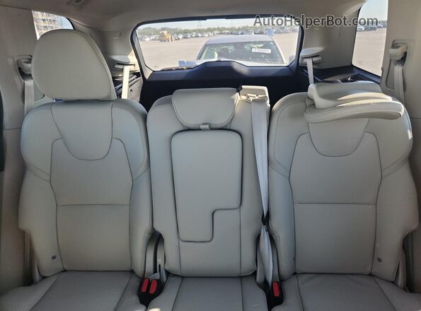 YV4062PJ3S1333358 2025 VOLVO XC90 Silver უკანა სავარძლების ხედი