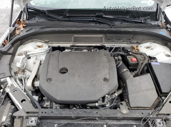 YV4062RL7N1983040 2022 VOLVO XC60 White ძრავის განყოფილების ხედი