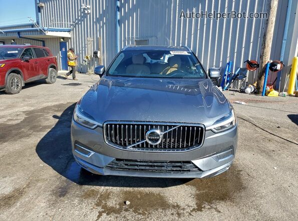 YV4102DL5L1590308 2020 VOLVO XC60 Серебряный Вид спереди