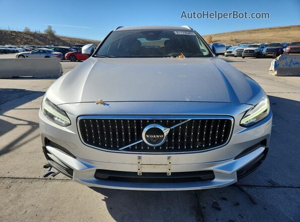 YV4102NK5J1028511 2018 VOLVO V90 Silver Front view