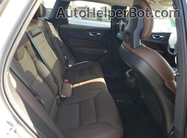YV4102RKXJ1077228 2018 VOLVO XC60 Белый 