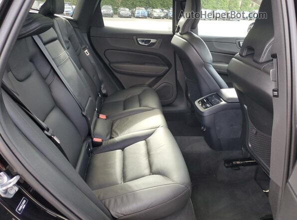 YV4102RL2L1570395 2020 VOLVO XC60 Black Սալոնի հետևի տեսք