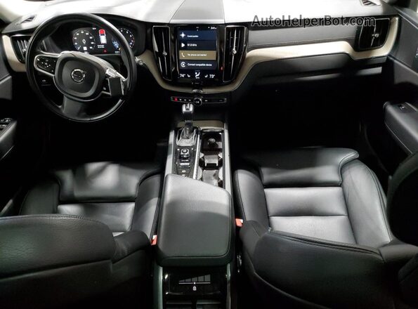 YV4102RL8J1096241 2018 VOLVO XC60 Черный Вид панели приборов