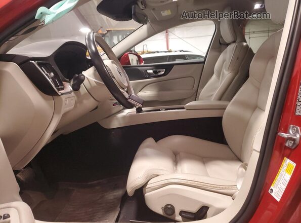 YV4102WK3L1034714 2020 VOLVO V60 Red Вид салону спереду