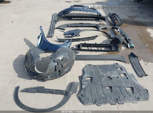 YV4162UL4N2697409 2022 VOLVO XC40 Dark Blue Вид щитка приладів