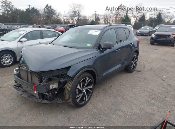 YV4162UM2N2661341 2022 VOLVO XC40 Blue 