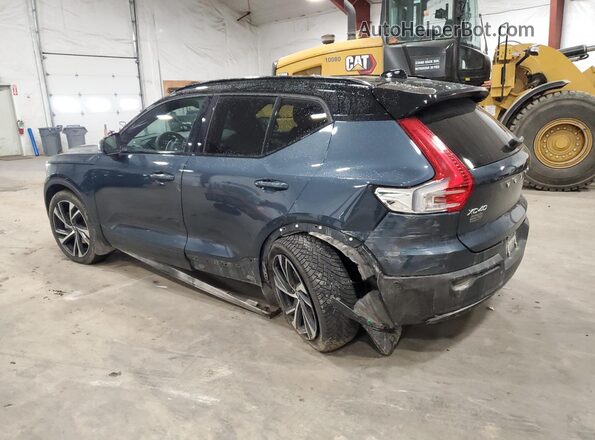 YV4162UM3N2732255 2022 VOLVO XC40 Blue 