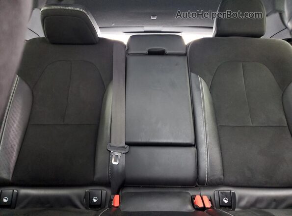 YV4162UM5L2198933 2020 VOLVO XC40 Gray Vista de los asientos traseros
