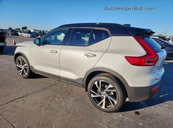 YV4162UM8M2499388 2021 VOLVO XC40 White Tył lewy